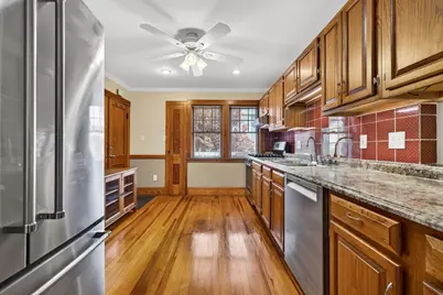 18 Linden Pl #1, Brookline, MA 02445 - Photo 7