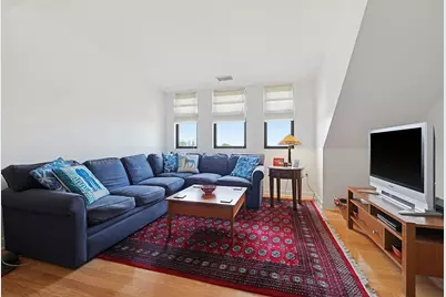72 Ashland St #410, Malden, MA 02148 - Photo 3