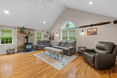 13 Thompson Pond Rd, Spencer, MA 01562 - Photo 15