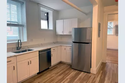 15 Thatcher St #B, Brookline, MA 02446 - Photo 3