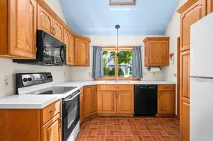 56 English St, Falmouth, MA 02536 - Photo 17
