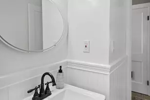 8 Merriweather Rd, Worcester, MA 01602 - Photo 13