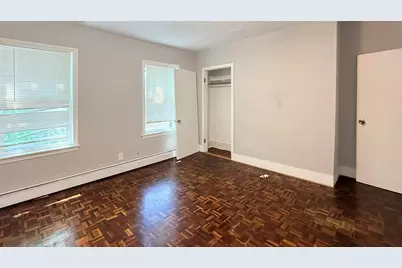 607 E 7th St, Boston, MA 02127 - Photo 11