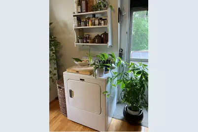 607 E 7th St, Boston, MA 02127 - Photo 21