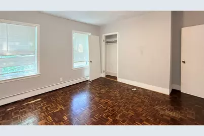 607 E 7th St, Boston, MA 02127 - Photo 9