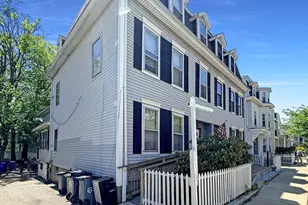 607 E 7th St, Boston, MA 02127 - Photo 3