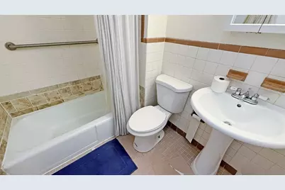 607 E 7th St, Boston, MA 02127 - Photo 13