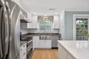 727 Main St, Barnstable, MA 02655 - Photo 15