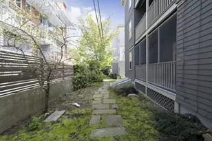 11 1/2 Centre St, Cambridge, MA 02139 - Photo 11