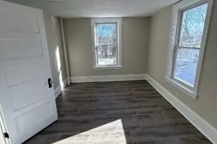 148 Hamilton St, Southbridge, MA 01550 - Photo 5