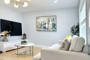 28 Arnold St, Quincy, MA 02169 - Photo 5