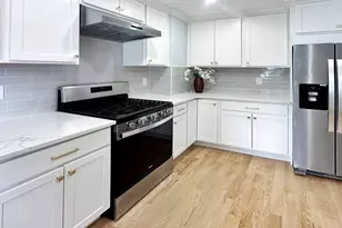 28 Arnold St, Quincy, MA 02169 - Photo 11