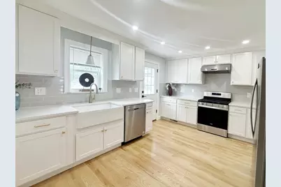 28 Arnold St #28, Quincy, MA 02169 - Photo 9