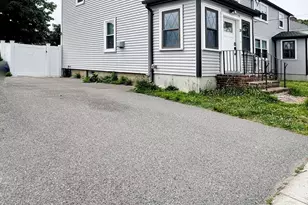 28 Arnold St, Quincy, MA 02169 - Photo 21