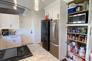 258 Belmont St, Watertown, MA 02472 - Photo 5