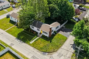 29 Willow Ave, Weymouth, MA 02191 - Photo 3
