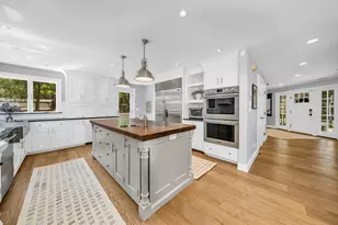 539 Pearl St, Reading, MA 01867 - Photo 3