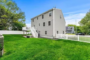 14 Greenlawn Ave, Salem, MA 01970 - Photo 39