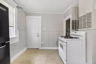 80-82 Laurel St, Fitchburg, MA 01420 - Photo 15