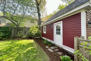 43 Walnut St, Newton, MA 02460 - Photo 41