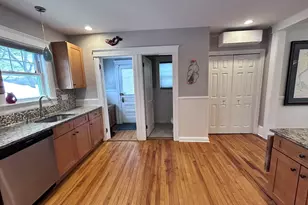 17 Longfellow Rd, Worcester, MA 01602 - Photo 3
