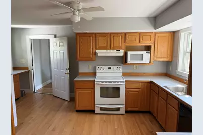 56 South Main St #2, Uxbridge, MA 01569 - Photo 5