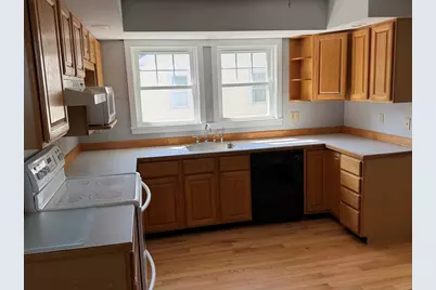 56 South Main St #2, Uxbridge, MA 01569 - Photo 3