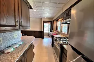 81 Newport St, Arlington, MA 02476 - Photo 5