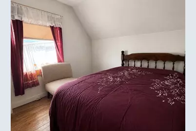 19 Perkins Avenue, Oak Bluffs, MA 02557 - Photo 11