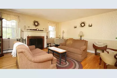 70 Westwood Park Circle, Attleboro, MA 02703 - Photo 9