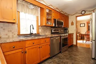 70 Westwood Park Cir, Attleboro, MA 02703 - Photo 15