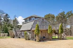 13 Young St, Edgartown, MA 02539 - Photo 1