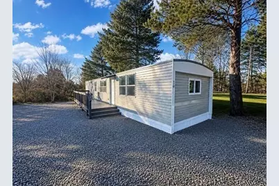 43 S Main St, Acushnet, MA 02743 - Photo 7