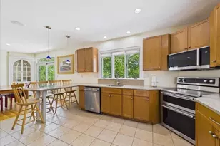 18 Jenness St, Quincy, MA 02169 - Photo 5