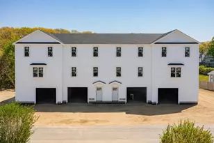 10 Harrison Ave, Bourne, MA 02532 - Photo 3