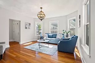 2 Swains Pond Ave, Melrose, MA 02176 - Photo 3