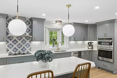 72 Oak Ave, Northborough, MA 01532 - Photo 5