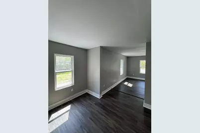32 Main St, Monson, MA 01057 - Photo 11