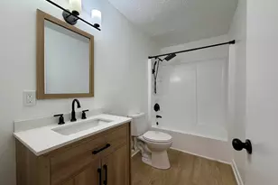 18 Pierce St, Foxboro, MA 02035 - Photo 9