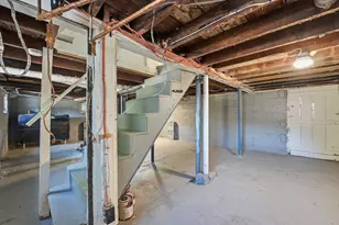 209 Adams St, Agawam, MA 01001 - Photo 31