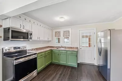 209 Adams St, Agawam, MA 01001 - Photo 9