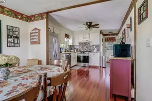 54 Maplewood Ave, Methuen, MA 01844 - Photo 9