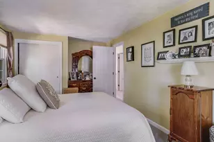 54 Maplewood Ave, Methuen, MA 01844 - Photo 17