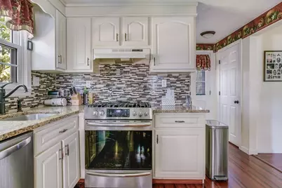 54 Maplewood Ave, Methuen, MA 01844 - Photo 7