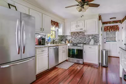 54 Maplewood Ave, Methuen, MA 01844 - Photo 5