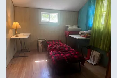 32 Hollow Rd, Wales, MA 01081 - Photo 7