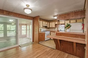 39 Friendship Dr, West Bridgewater, MA 02379 - Photo 9