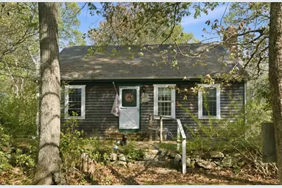 14 Chapel Rd, Mattapoisett, MA 02739 - Photo 1