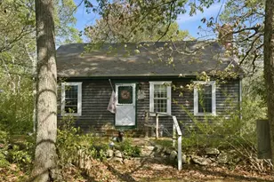14 Chapel Rd, Mattapoisett, MA 02739 - Photo 1