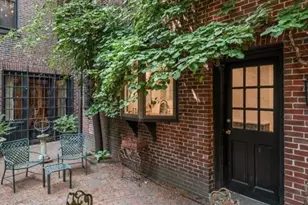 13 W Cedar St, Boston, MA 02108 - Photo 23